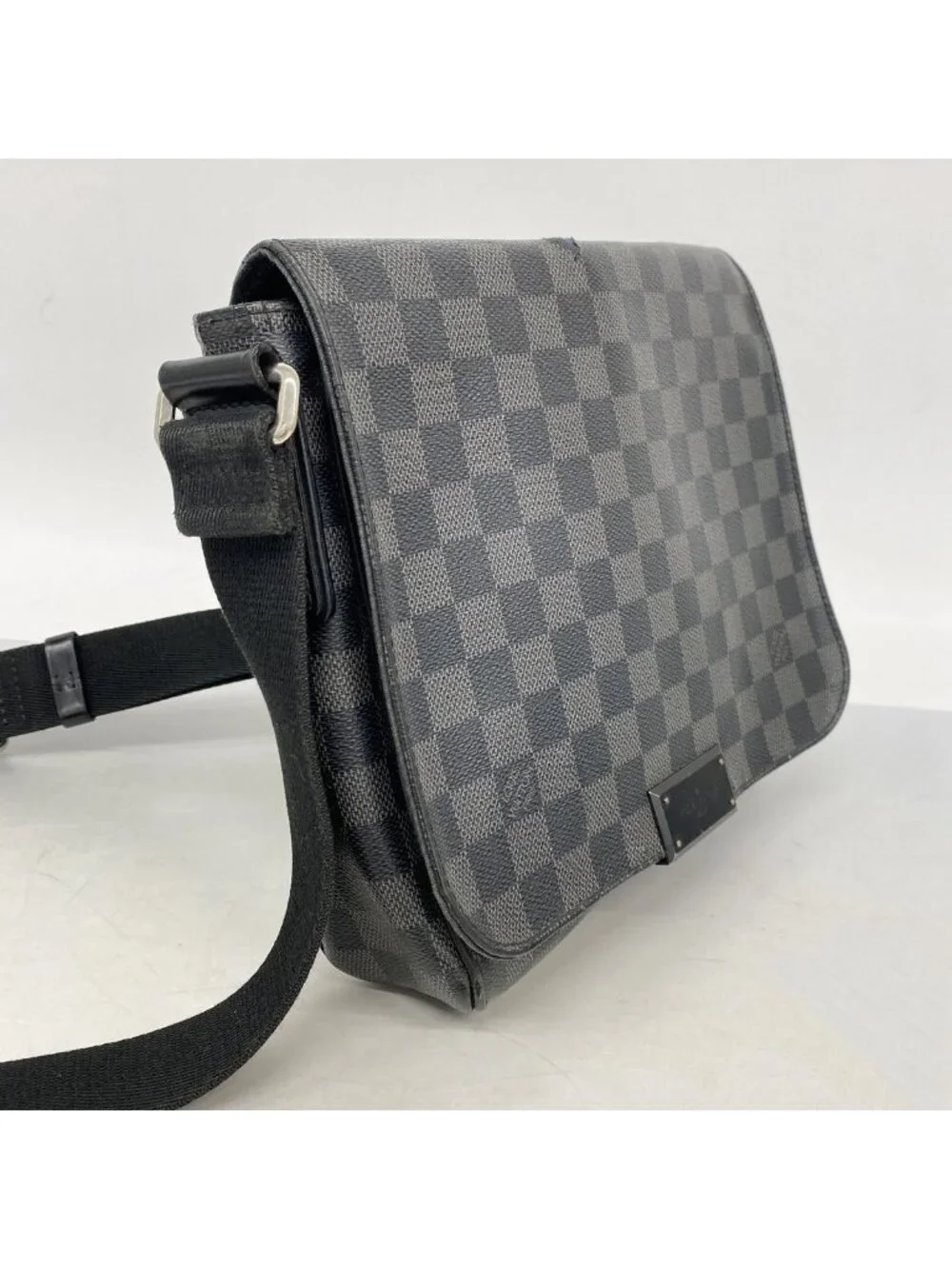 Louis Vuitton Shoulder Bag Damier Graphite District PM Gray Black